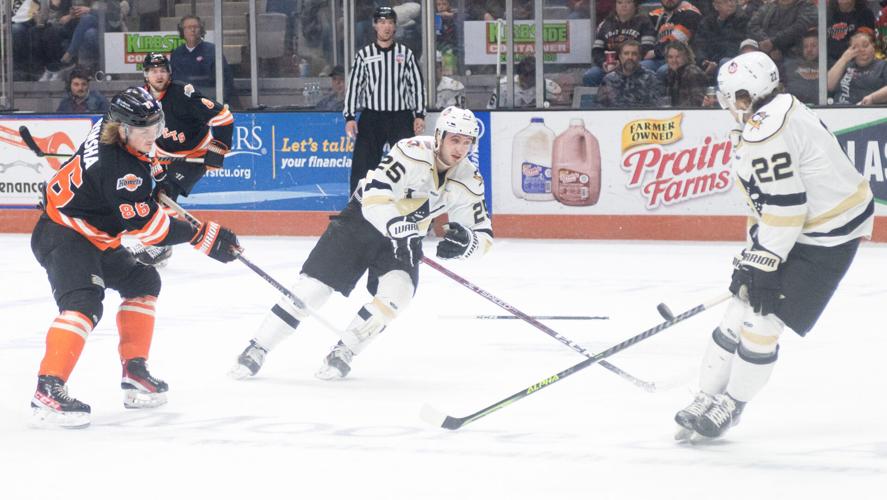 'Mildmannered' Komets goalie Fanti fights, caps thrilling 64 victory