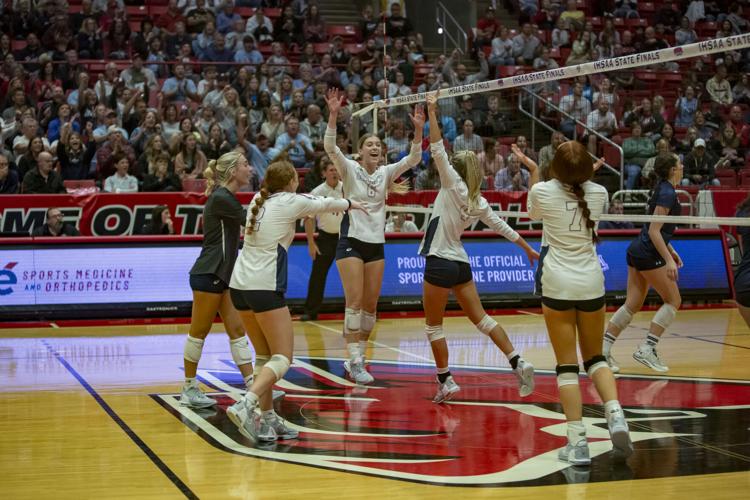 Bellmont Falls 3 1 To No 1 Providence In 3A Volleyball Finals High Schools Journalgazette