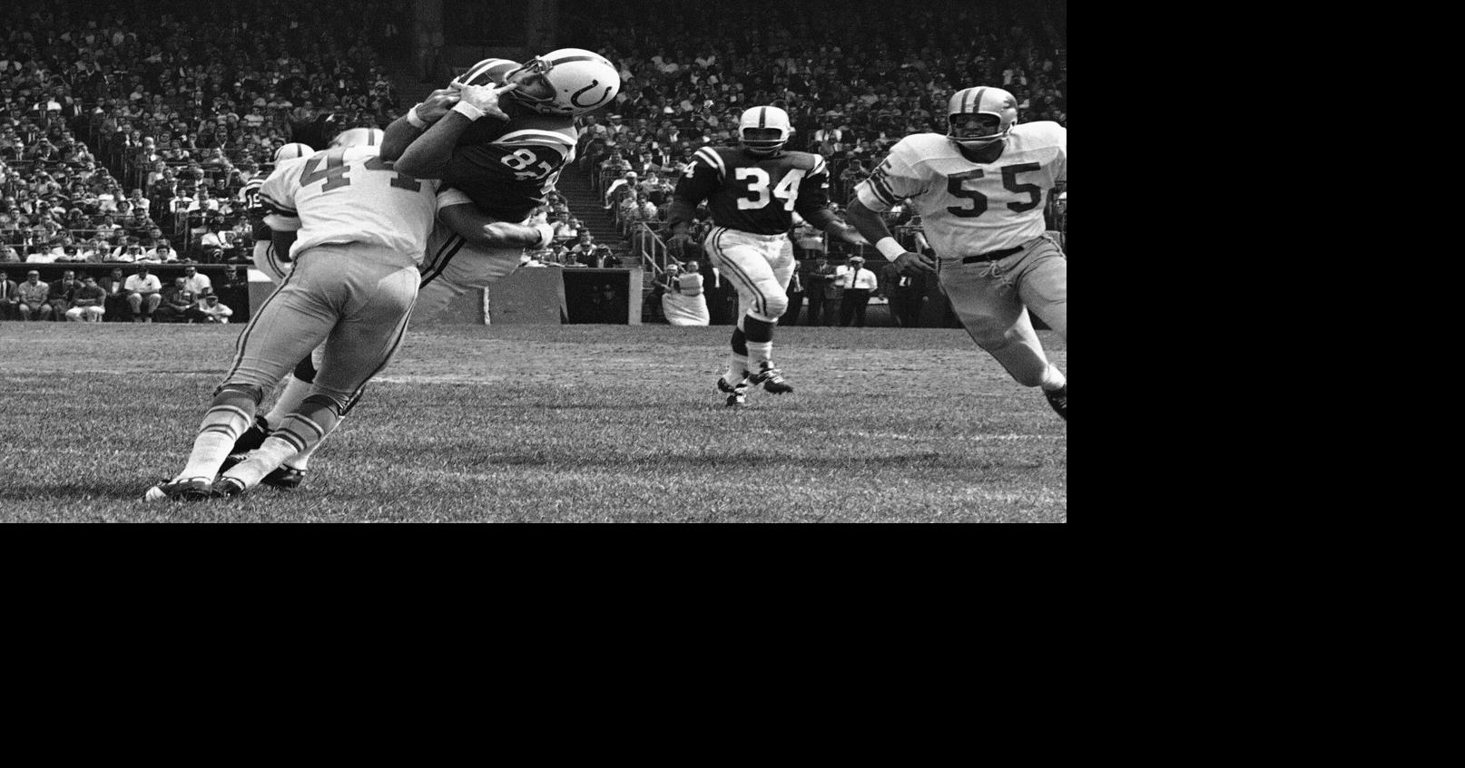 Raymond Berry, Hall of Fame Baltimore Colts wide receiver, dies at the age of 93