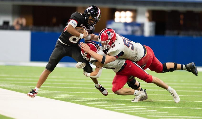 Saturday Gallery: Bishop Luers falls to Heritage Hills in Class 3A ...