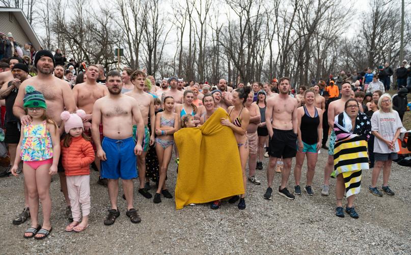 Going cold into the new year with a polar plunge in Fort Wayne | Local ...