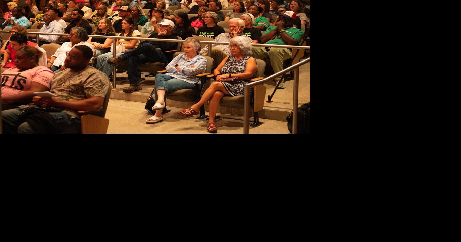 Community discussion on youth violence