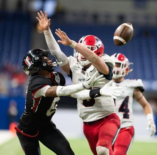 Saturday Gallery: Bishop Luers falls to Heritage Hills in Class 3A ...