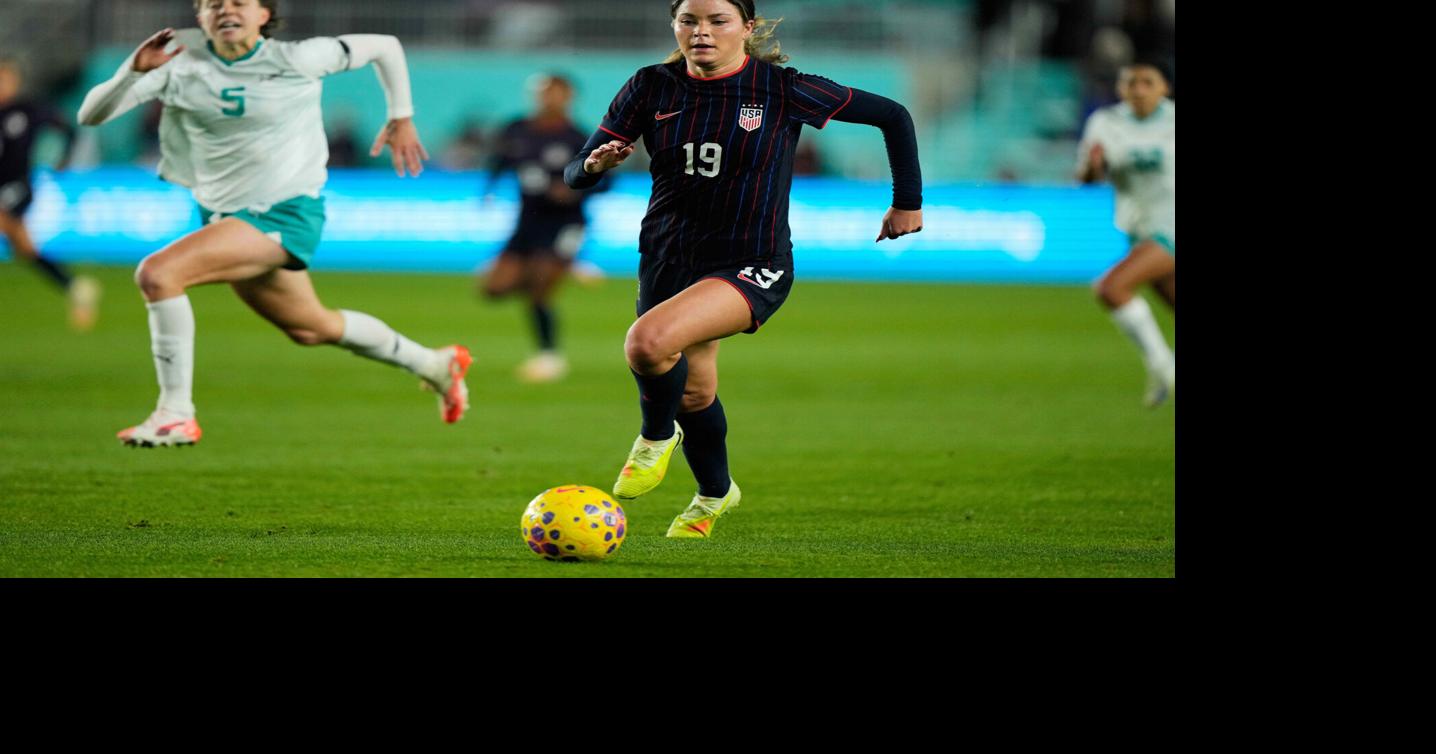 Sears has hat trick in USWNT victory over New Zealand