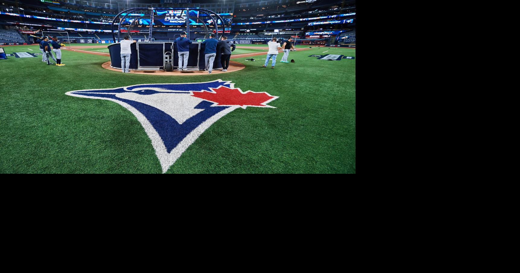 Mariners send Gilbert to mound in ALCS Game 6 at Toronto