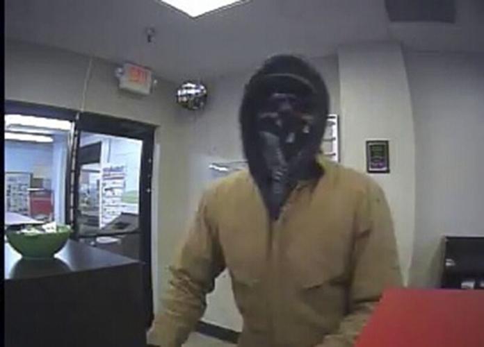 Hooded man robs N. ster bank Police/Fire