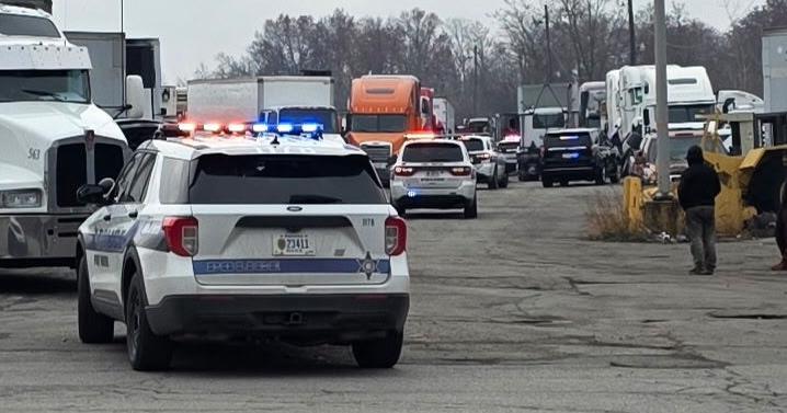 FWCS bus driver taken for medical evaluation after Fort Wayne police ...