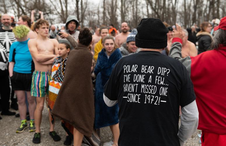 Going cold into the new year with a polar plunge in Fort Wayne | Local ...
