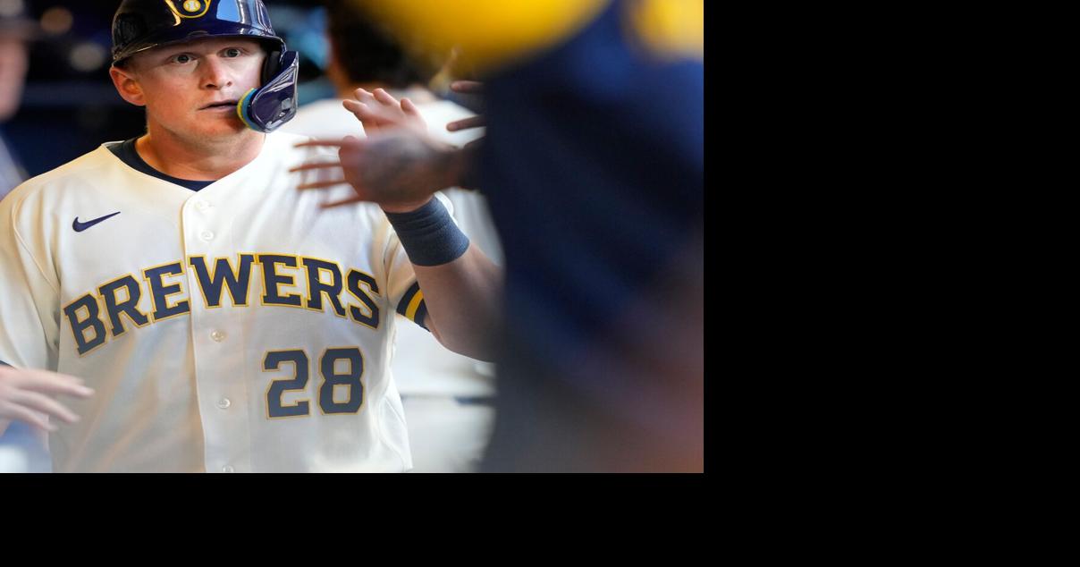 Thursday's baseball roundup: Brewers beat Padres