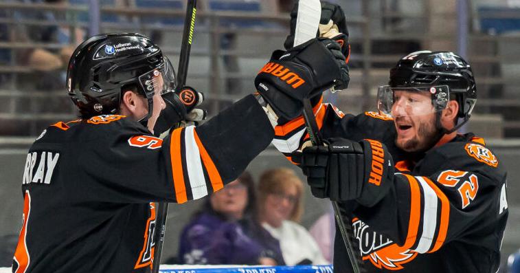 Atkinson's first two goals with Komets propels them past Iowa