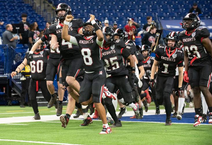Saturday Gallery: Bishop Luers falls to Heritage Hills in Class 3A ...