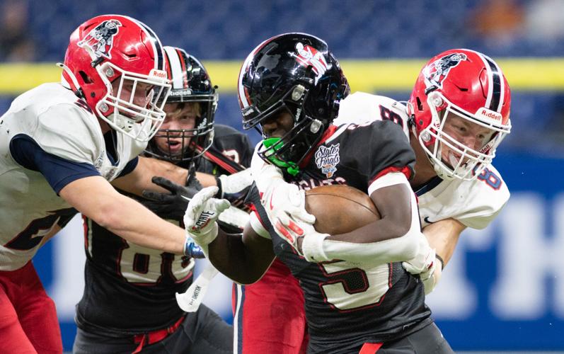 Saturday Gallery: Bishop Luers falls to Heritage Hills in Class 3A ...