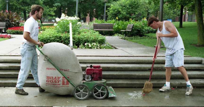 July 20, 1993: Crew cleans up after Three Rivers Festival