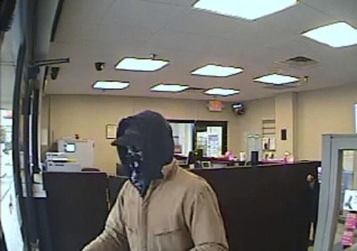 Hooded man robs N. ster bank Police/Fire