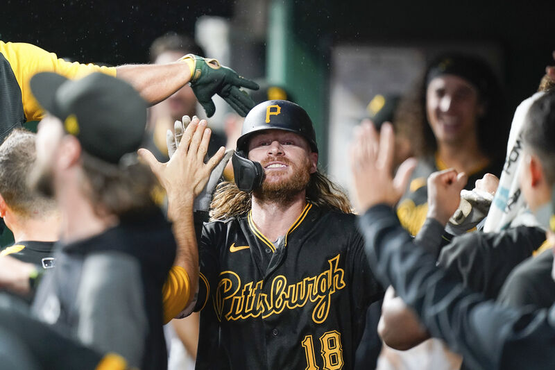 Pirates Deliver Blow To Reds' Fading Playoff Chances | MLB ...