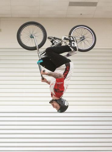 Wonder Wheels BMX Stunt Team Worldwide does backflips at Coliseum expo ...