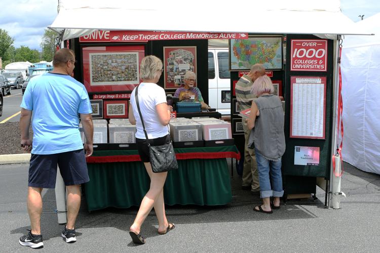 Outdoor art fair brings buyers to southwest Fort Wayne Local