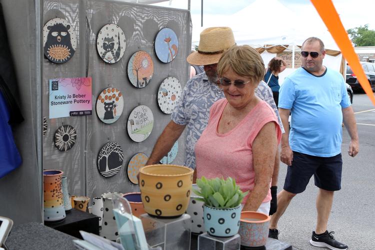 Outdoor art fair brings buyers to southwest Fort Wayne Local