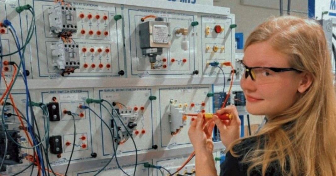 Wired the same: Skilled-trade careers have no gender bar