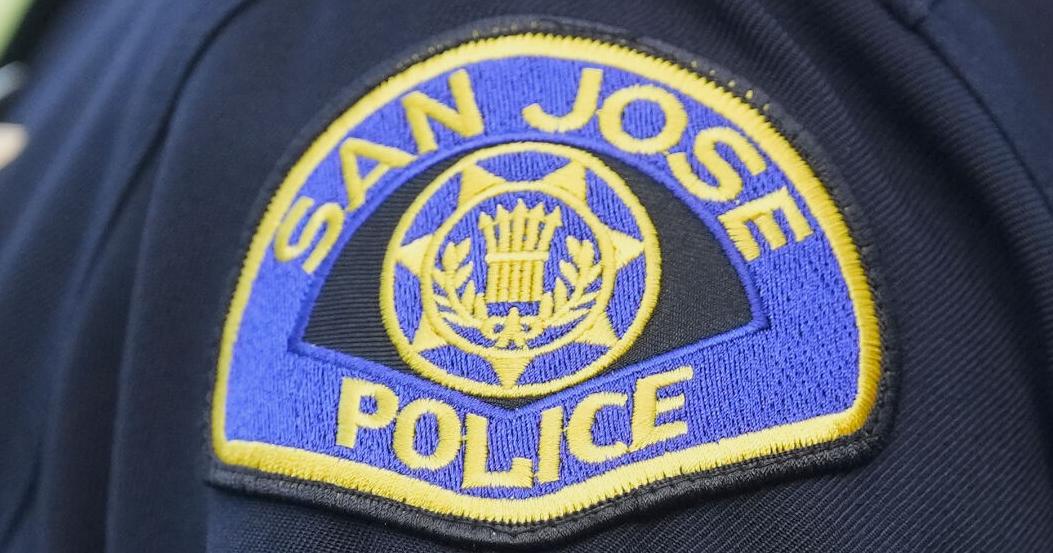 Shopping mall shooting wounds 2 and prompts a Black Friday evacuation in the Bay Area