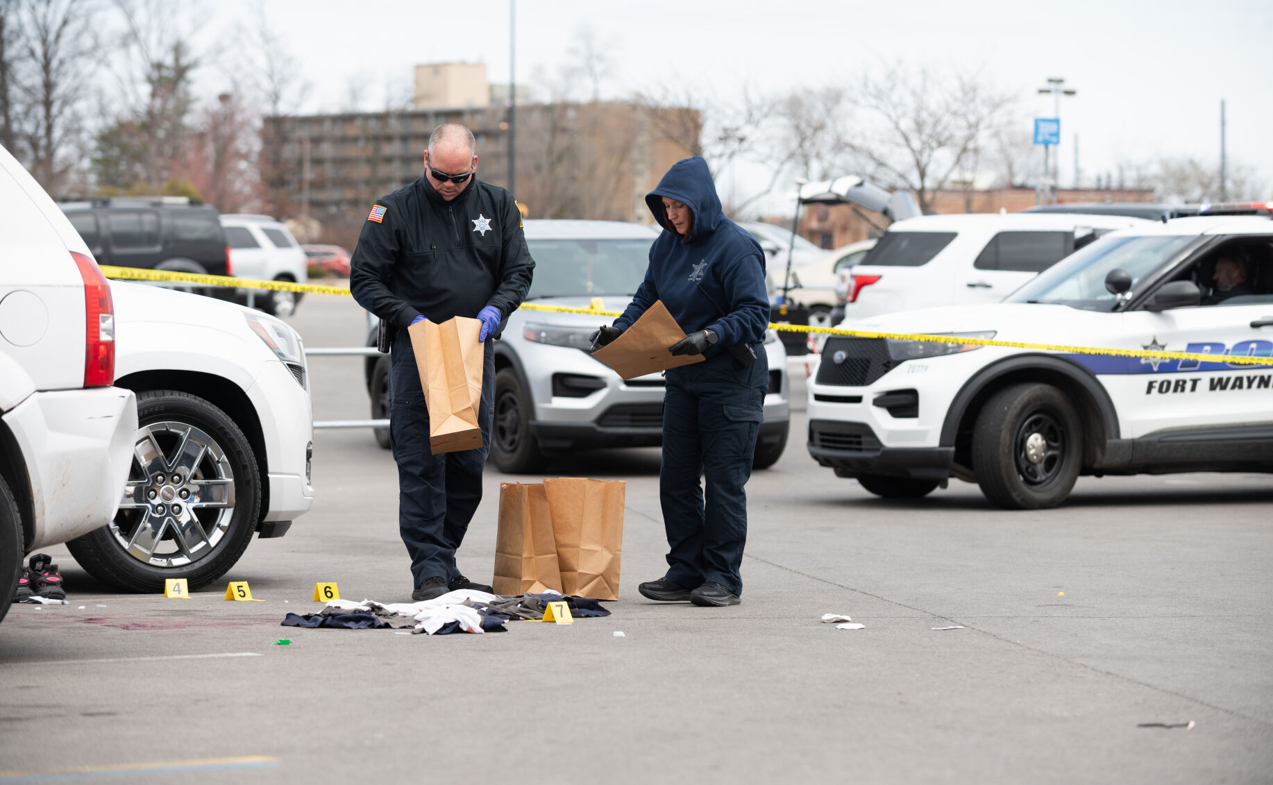 Man dies after shooting at Southtown Centre Walmart in Fort Wayne ...
