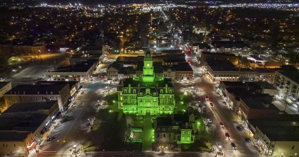 Green means 'go' for visual tribute to U.S. veterans