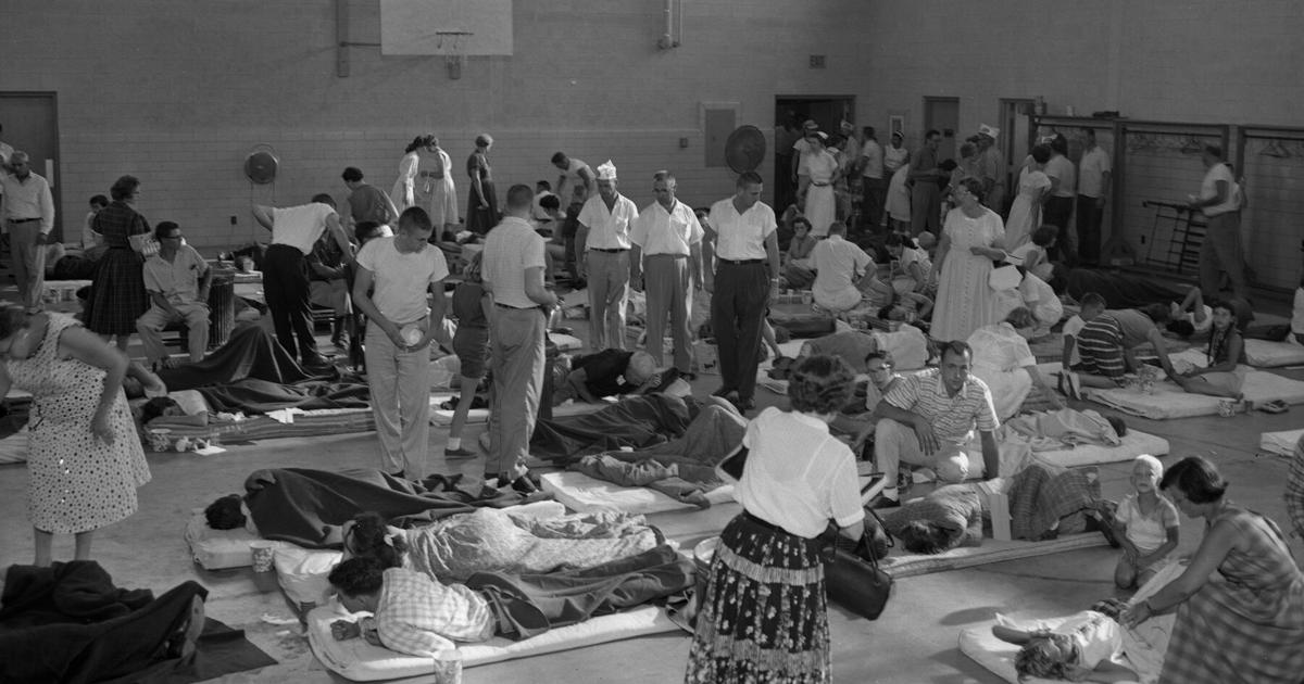 Aug. 15, 1959: Hundreds suffer food poisoning at company picnic in Angola