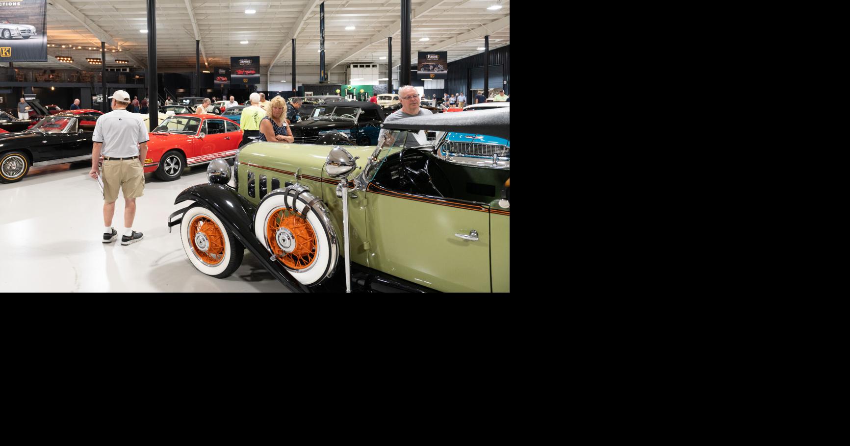 Auburn Cord Duesenberg Festival