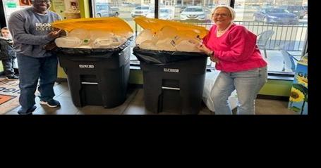 Community rallies to donate hundreds of jugs to create bench to honor Fort Wayne's mayor - Vimarsana News