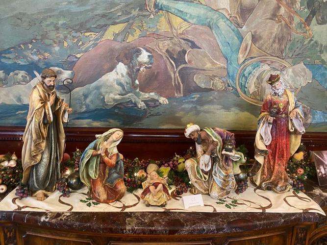 University of Saint Francis gives tours of Brookside mansion, more than