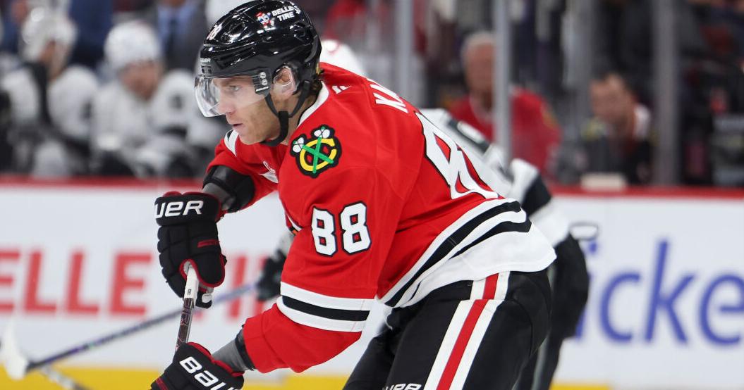 Blackhawks stop 3-game slide, topping the Kings