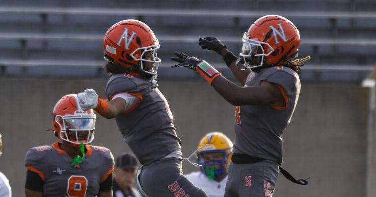 Northrop rides big first half, four forced turnovers to win over Homestead
