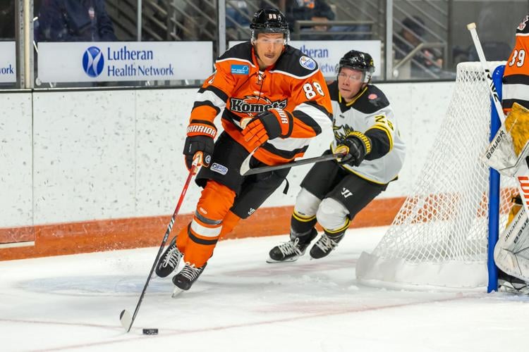 Komets win preseason opener Tristan Pelletier scores winner, makes