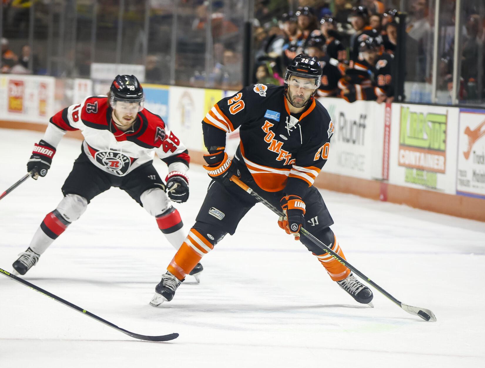 Fanti shoots, Fanti scores 1stever goal by a Komets netminder caps 6