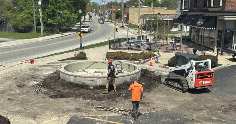 Law firm to replace fountain at Fort Wayne plaza after crash with intoxicated driver