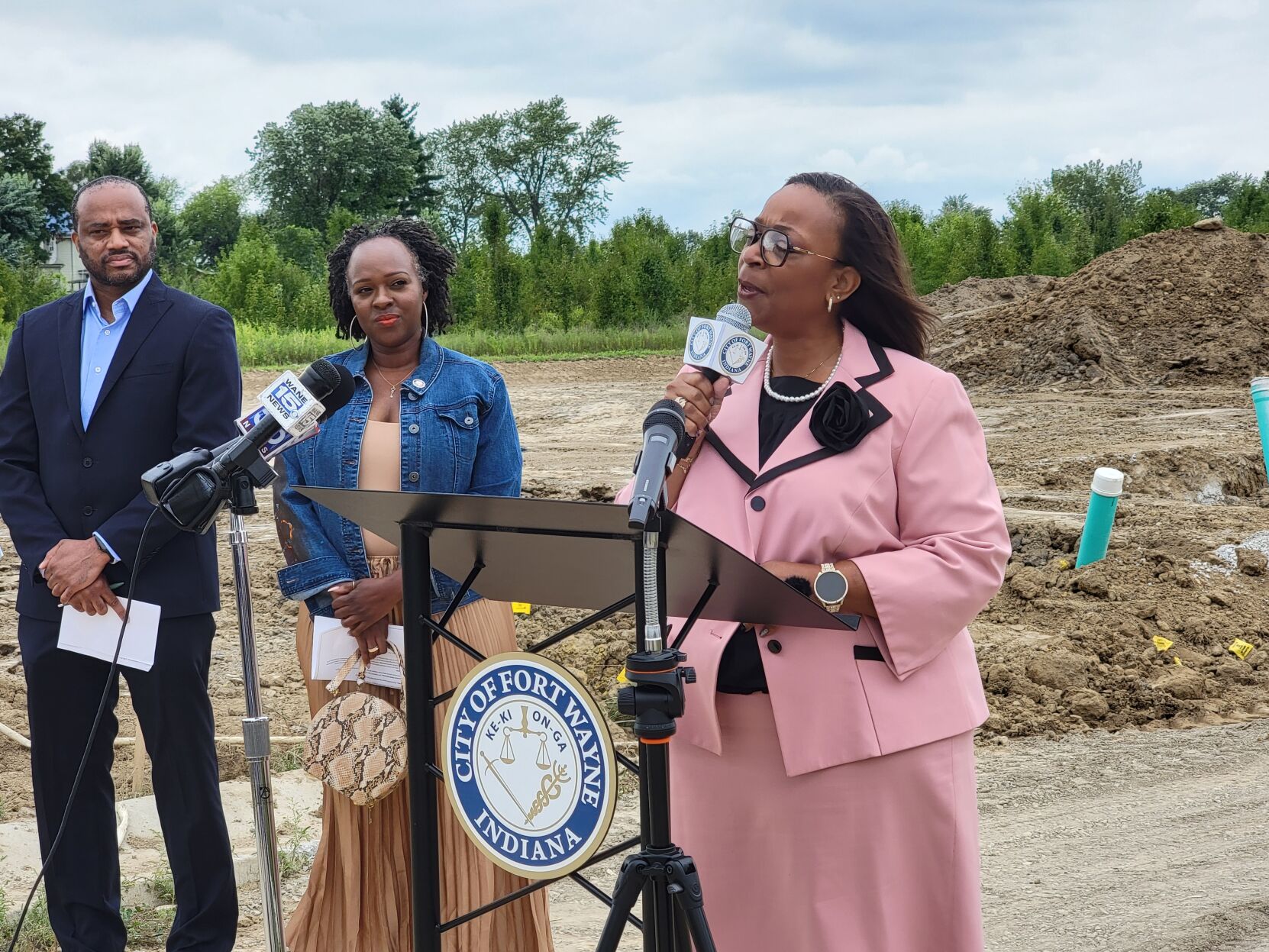 Fort Wayne officials break ground on phase II of Roosevelt Reserves ...
