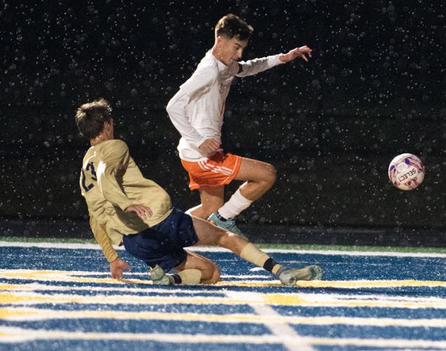 Northrop beats Bishop Dwenger to clinch third straight SAC title High