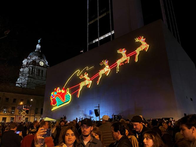 Night of Lights adds holiday glow to downtown Fort Wayne Local