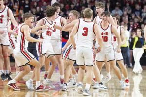Class D-1: Johnson-Brock withstands Ainsworth's furious rally, wins 2nd straight title