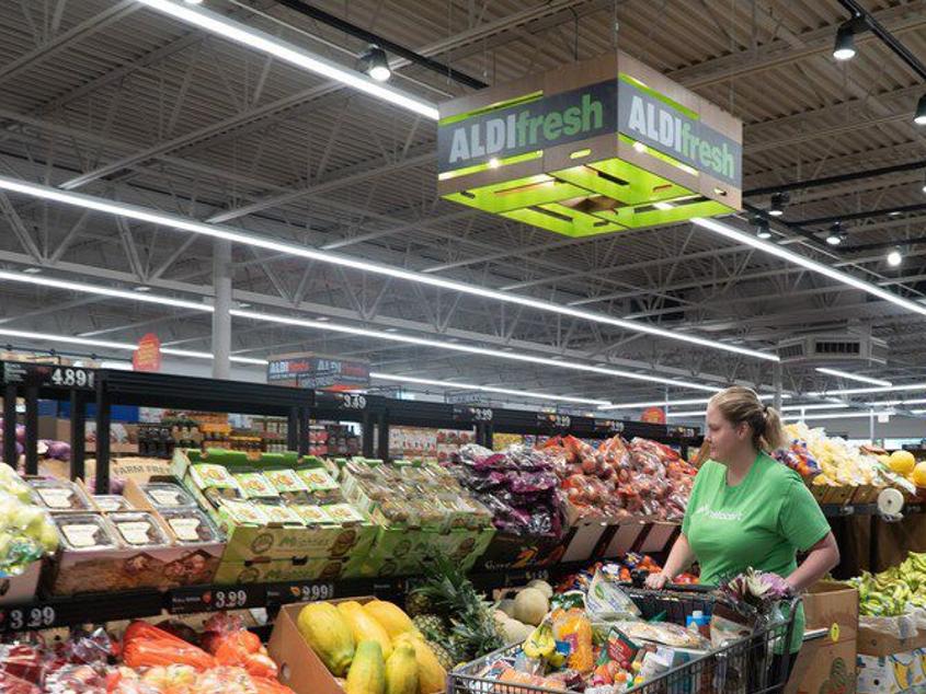 Walmart Aldi Announce Grocery Delivery Plans Local Business News Journalstar Com