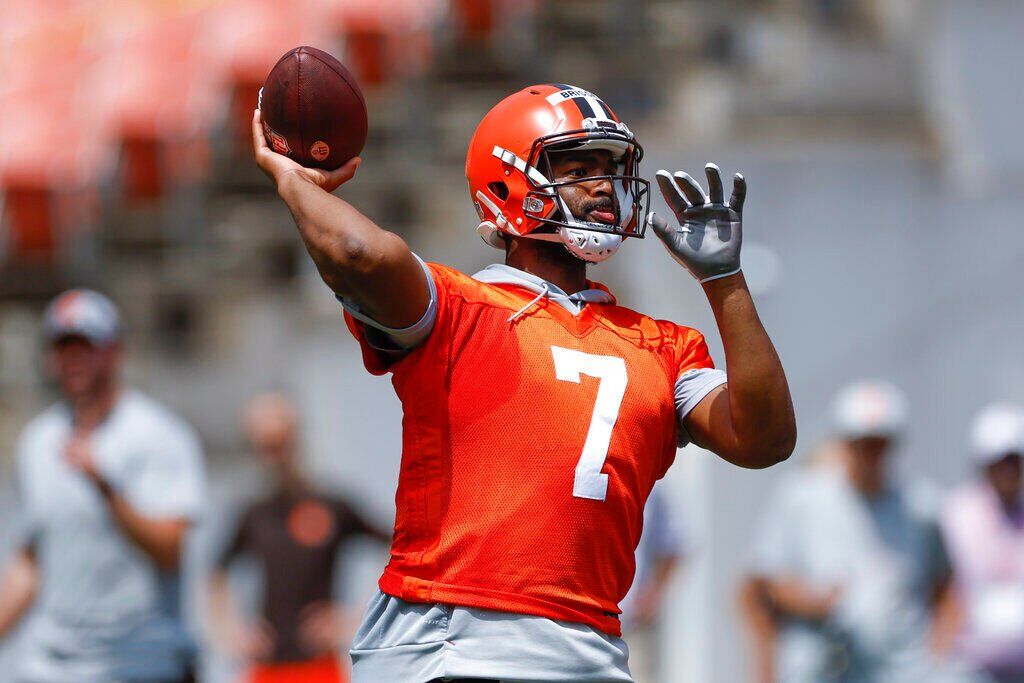 New Orleans Saints quarterback Andy Dalton warms up wearing a T-shirt in  support of Buffalo Bills player Damar Hamlin before an NFL football game  between the Carolina Panthers and the New Orleans