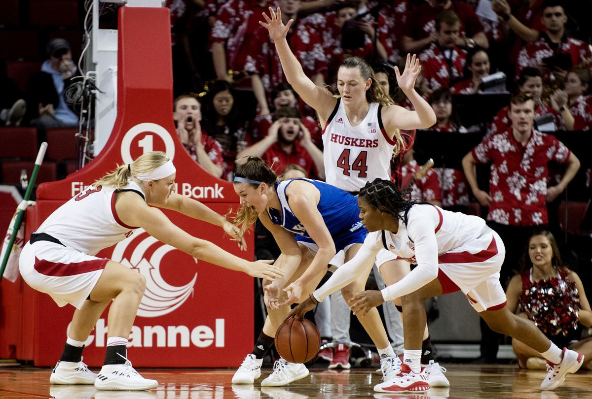 Four Freshmen Give Nebraska Women S Basketball Team Good Lineup