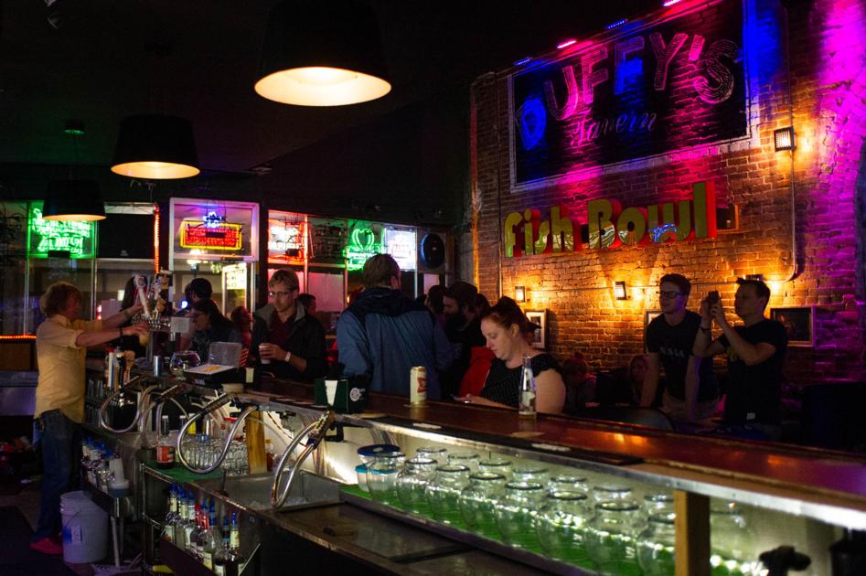 Duffy's Tavern to reopen outdoors with its Monday comedy show Music