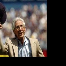Longtime broadcaster Phil Rizzuto dies at 89