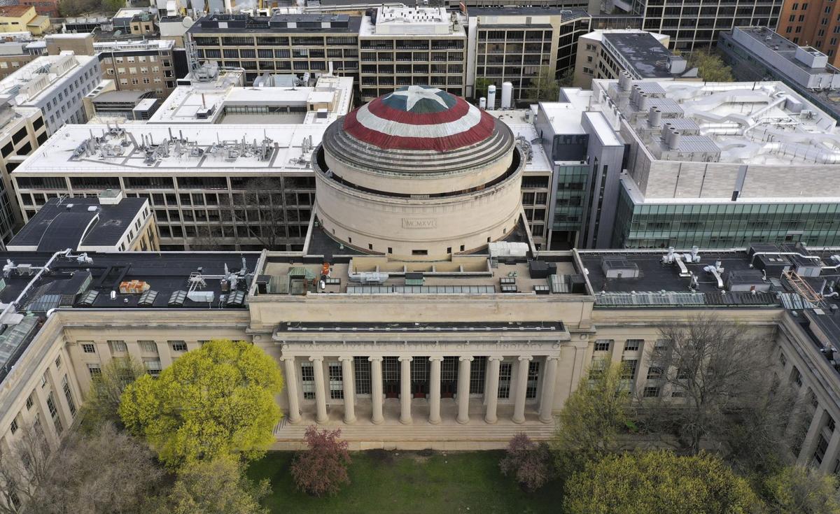 Man Gets Stuck In Tree Chasing Drone And More Weird News From The Past Week National News Journalstar Com