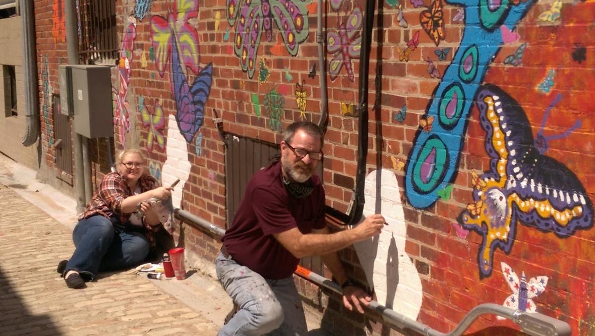 Paint A Butterfly At Noyes Art Gallery Neighborhood Extra