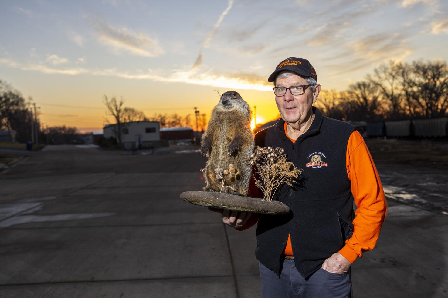 Photos Unadilla Billie predicts an early spring on Groundhog Day