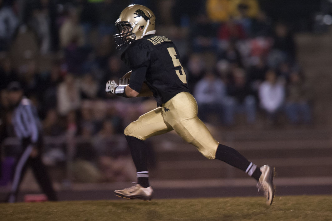 Sutton vs. Aquinas, C-2 football playoffs, 11.6.15