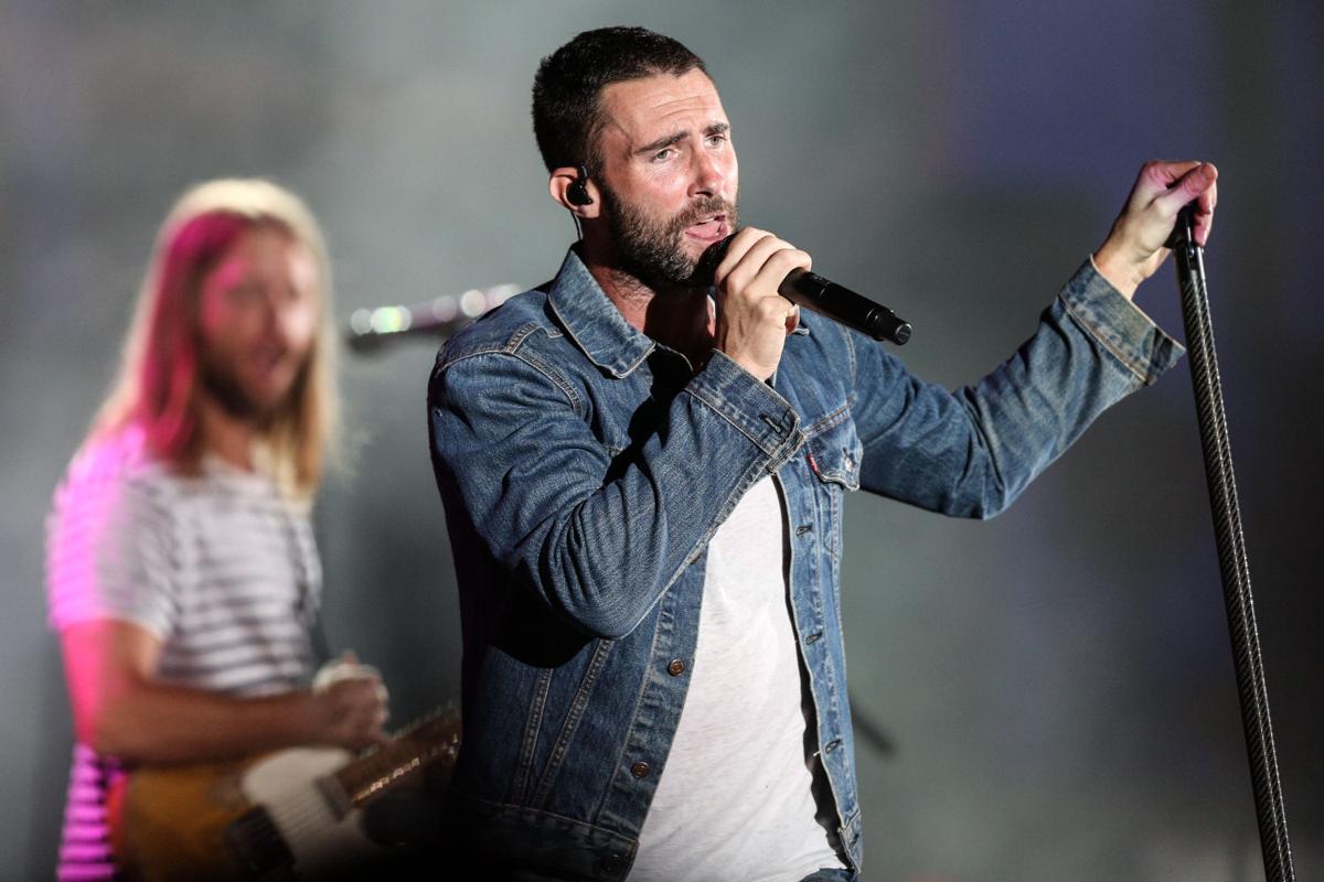 Adam Levine, Maroon 5