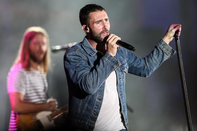 Adam Levine, Maroon 5